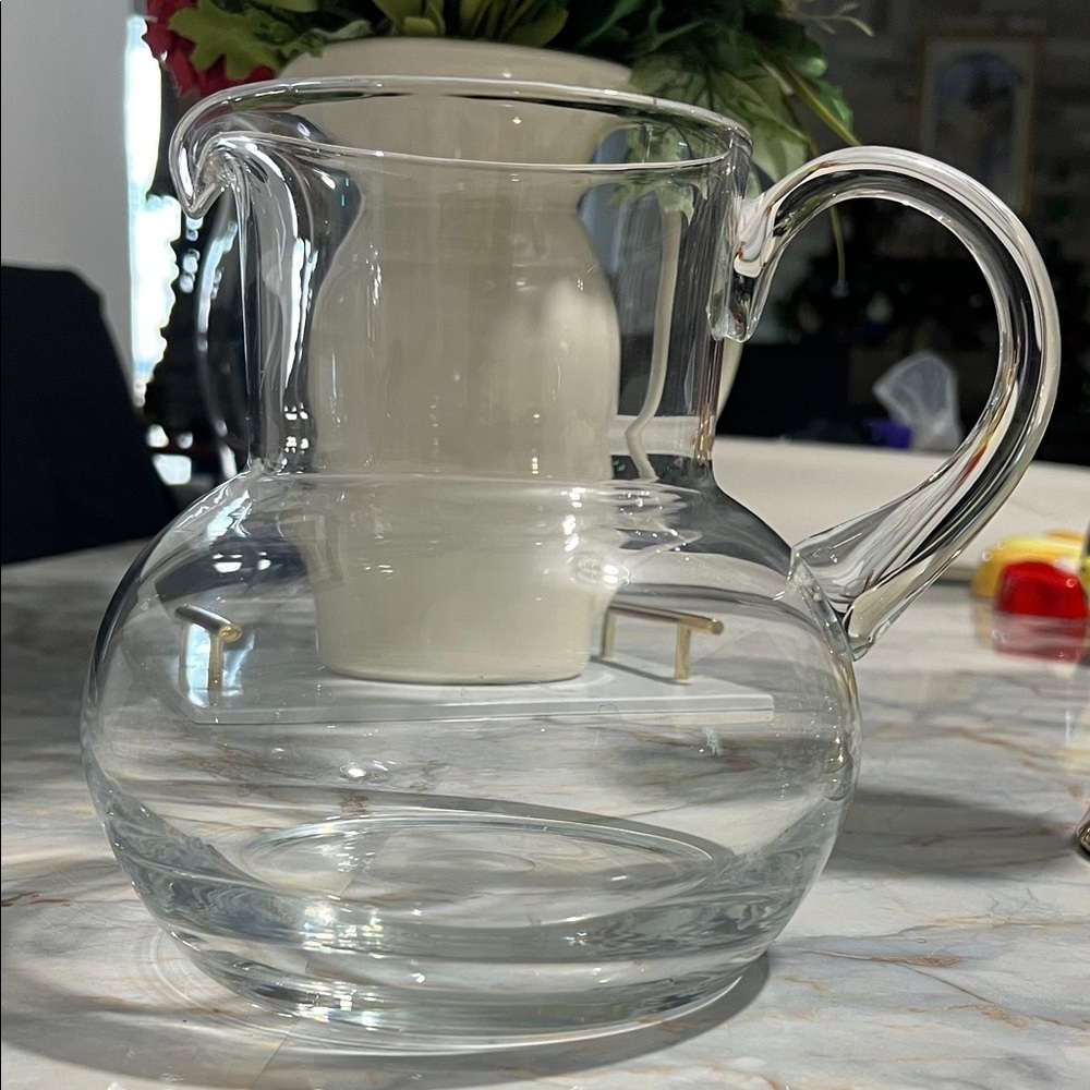 Stylish Clear Glass Jug $23 - Picture 3 of 9
